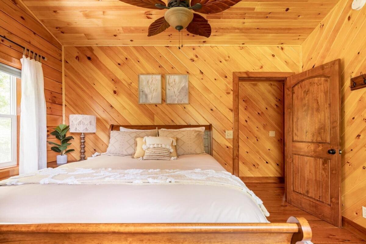 Secluded Wooded Cabin Near The Hocking Hills New Straitsville 외부 사진